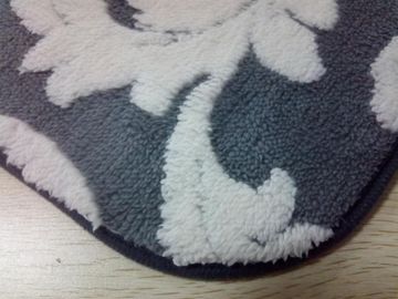 Gomma di scivolo del microfiber del jacquard anti del tappeto da bagno 40*60 del microfiber del centro del bagno grigio della schiuma
