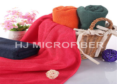 Asciugamani lavabili rossi del corpo di Microfiber/asciugamani di bagno assorbenti 70 x 140cm