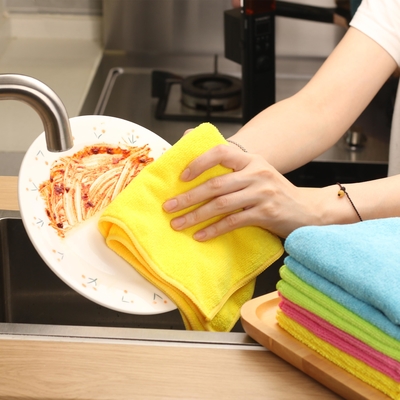 Sostanza assorbente eccellente molle degli asciugamani di piatto di Microfiber e panni di pulizia senza filaccia della cucina