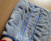 Microfiber asciugamano di corallo grigio di sport del vello del cane di animale domestico della tasca del popolare 800gsm di 90cm * di 50