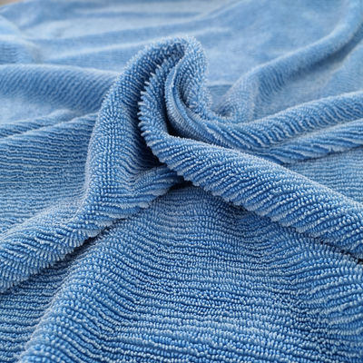 450GSM ha tricottato il rotolo assorbente eccellente del tessuto di Microfiber di torsione del filo di ordito per la zazzera
